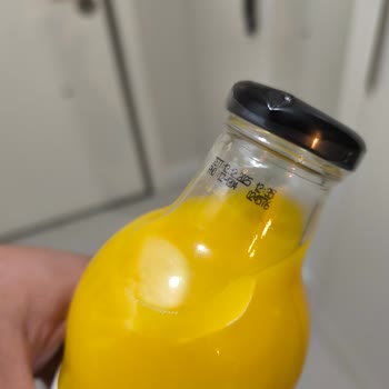 Aldığım Meyve Suyunda Küfe Benzeri Parçalar Çıktı