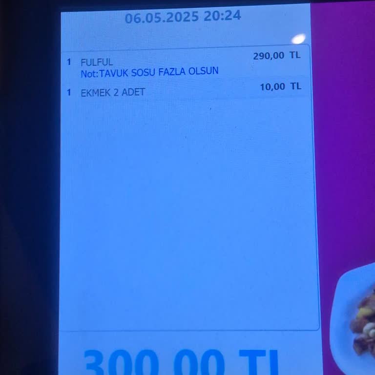 Tavuk Dünyası'nda Usulsüz Ekmek Ücreti Şoku!