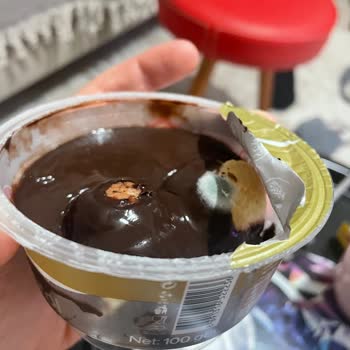 Eker Profiterolün Son Kullanma Tarihi Geçmeden Küflenmesi Hayal Kırıklığı Yarattı