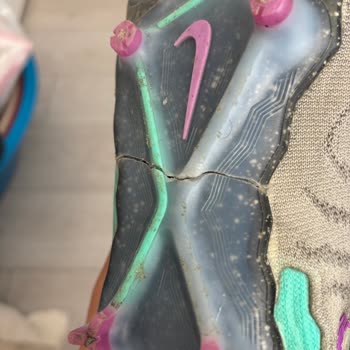 Satın Aldığım Nike Krampon 1 Yıl Sonunda Kırıldı, Mağduriyetim Giderilmiyor