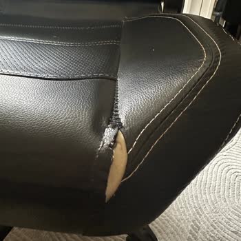 Aldığım Oyuncu Koltuğu Kısa Sürede Arızalandı, Comsis'ten Hiçbir Destek Alamıyorum