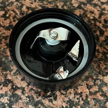 Bıçak Parçası İçeceğime Düştü, Güvenlik Riski Yaşadım