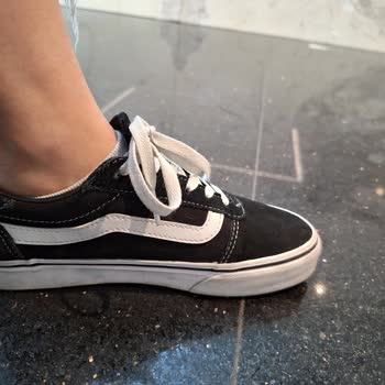 Satın Aldığım Ayakkabının Kısa Sürede Yırtılması Ve İade Sorunu