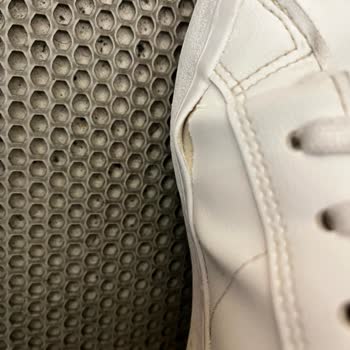 I Wore My Pull and Bear Shoes Only a Few Times and They Already Fell Apart