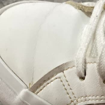 I Wore My Pull and Bear Shoes Only a Few Times and They Already Fell Apart