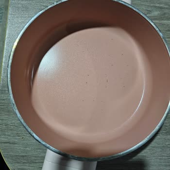 Garantili Tava Soyuldu, Satıcı Yardımcı Olmuyor