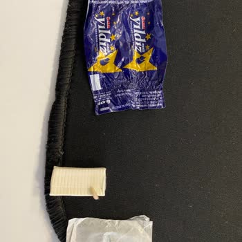 Bir Sakız Ürününde Yabancı Madde ve Son Kullanma Tarihi Sorunu