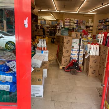 Şok Marketin Dağınık Ve Kullanışsız Düzeni Müşterileri Zorluyor