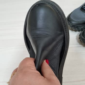 Derimod'dan Aldığım Bot Ve Çantada Yaşadığım Sorunlara Çözüm Bulunmuyor