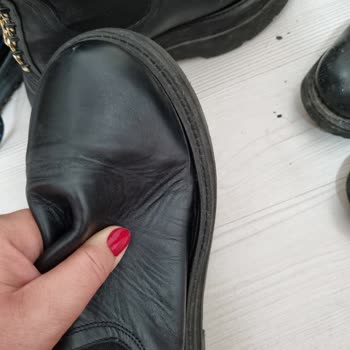 Derimod'dan Aldığım Bot Ve Çantada Yaşadığım Sorunlara Çözüm Bulunmuyor