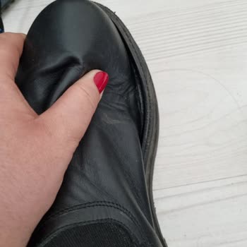 Derimod'dan Aldığım Bot Ve Çantada Yaşadığım Sorunlara Çözüm Bulunmuyor