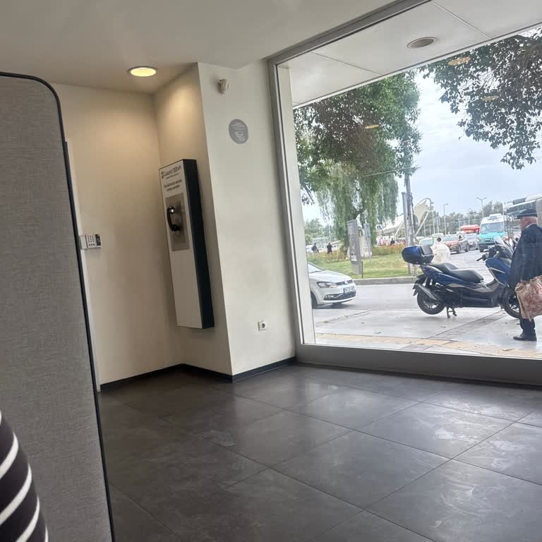 Balçova Garanti Şubesi'nde Müşteri İlgisizliği Ve Hizmet Sorunu