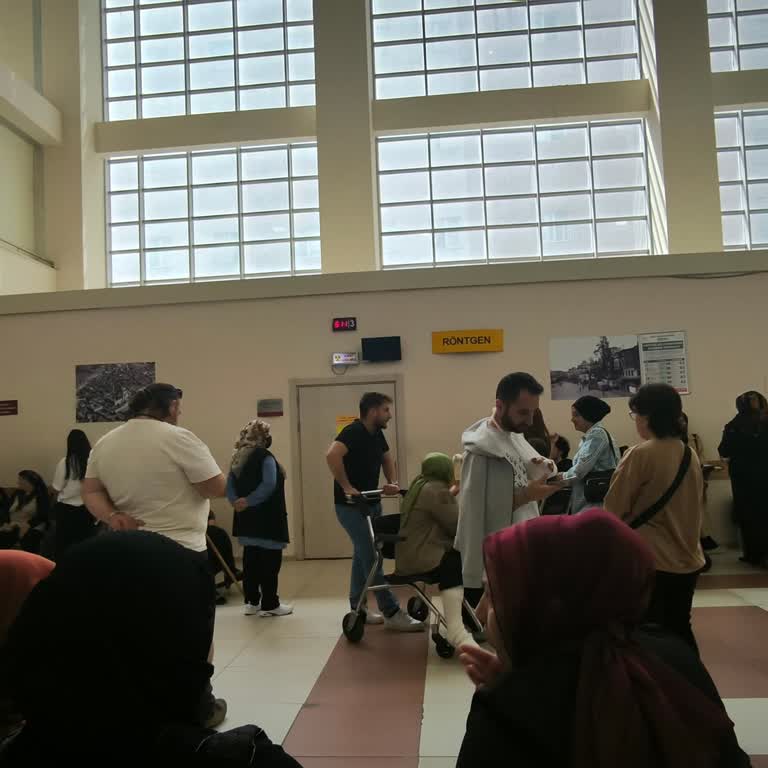 Hastanede Röntgen Sırasında Uzun Bekleme Sorunu