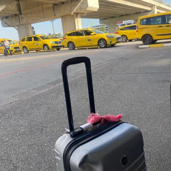 A Jet İle Yolculukta Valizim Hasar Gördü, Çözüm Bekliyorum