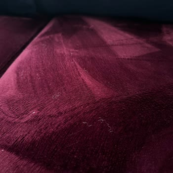 Yeni Alınan Koltuktan Çıkan Yünler Ve İlgisiz Müşteri Hizmetleri