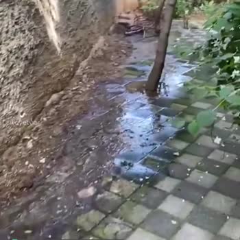 İSKİ 2 Aydır Rezil Ediyor, Atık Su Evimize Geliyor