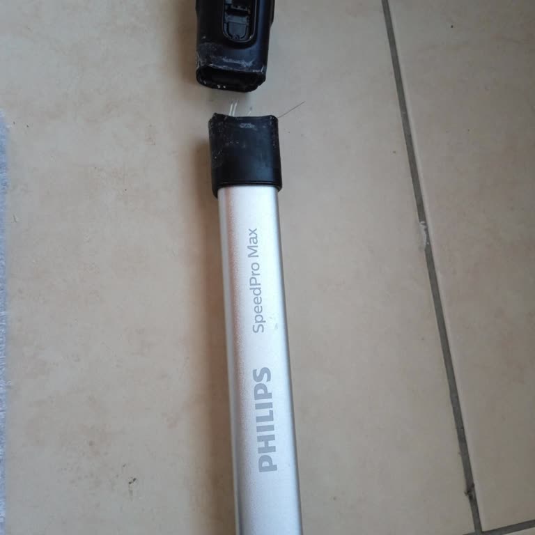 Philips SpeedPro Max Süpürge Borusu Kırıldı, Ücretsiz Yedek Parça Talebi