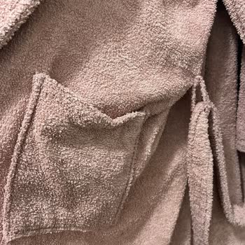 Aldığım Bornoz Takımı Aşırı Tüy Döküyor Ve Kumaşı Çok Kalitesiz