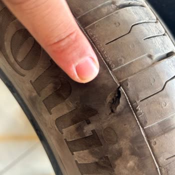 10.000 Km'de Park Halindeyken Patlayan Lastiğe Continental'den Sorumluluk Alınmıyor