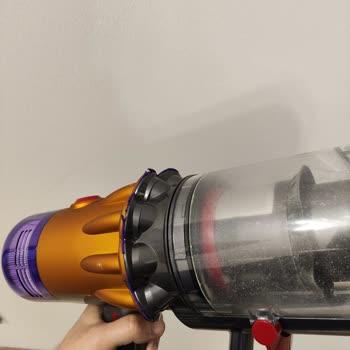 Dyson V12 Süpürgede Contaların Deformasyonu ve Servis Desteği Sorunu
