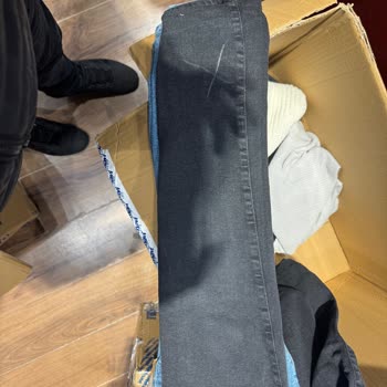 Mavi Şubesinden Alınan Kot Pantolonlarda Paça Ve Kesim Hatası, Değişim Yapılmadı