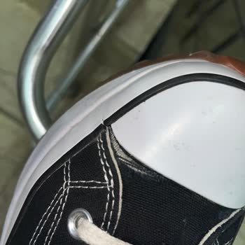 Converse Ayakkabıda Erken Deformasyon Ve İnceleme Sonucuna İtiraz