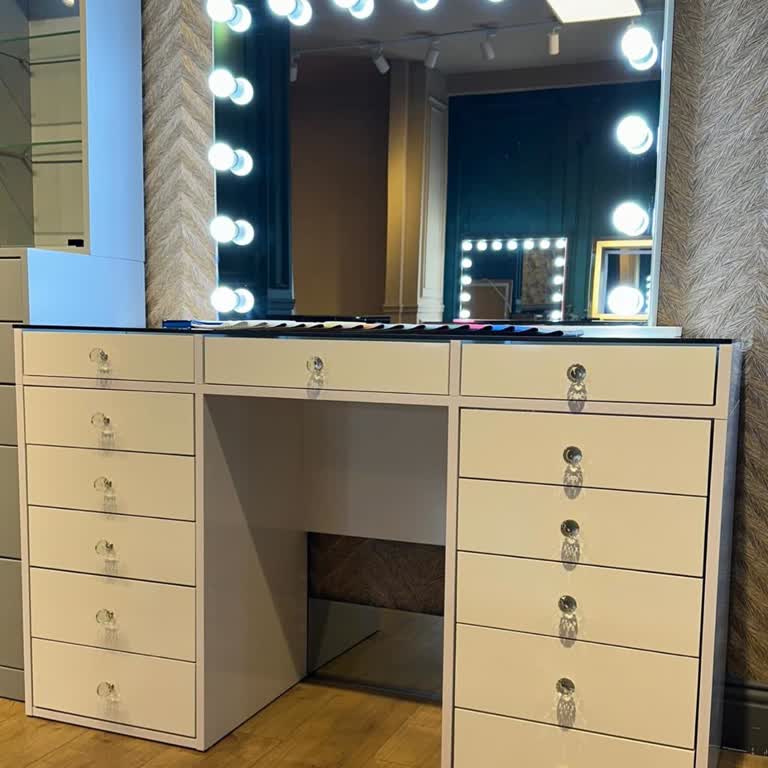 Sipariş Verdiğim Makyaj Aynasına Ve Firmalara Ulaşamıyorum