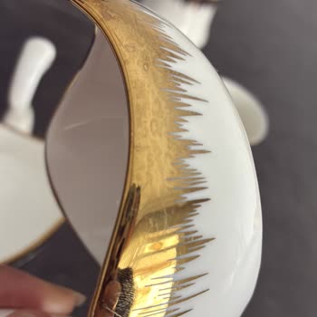 LCW Siparişimdeki Kuğulu Fincan Tabaklarında Leke Sorunu Ve Çözüm Bulamamak