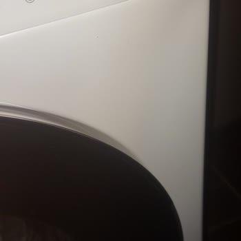 Aldığım Çamaşır Makinesi Hasarlı Çıktı Değişim Süreci Mağdur Ediyor