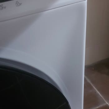 Aldığım Çamaşır Makinesi Hasarlı Çıktı Değişim Süreci Mağdur Ediyor