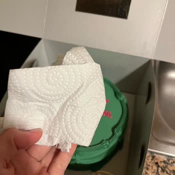 Doğum Günü Pastasında Saç Çıktı, Mağduriyetim Giderilmiyor