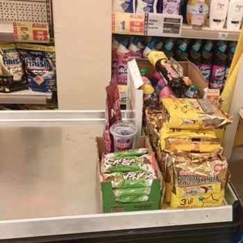 Şok Marketler Son Kullanma Tarihi Geçmiş Ürünler: Sağlığımız Tehlikede!