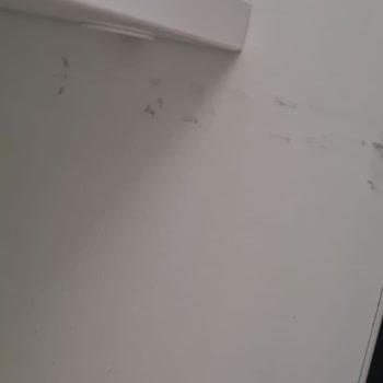 Çizik Ve Zedeli Dolap Teslimatı Sonrası Yetersiz Çözüm