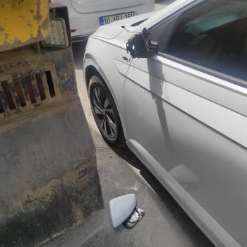 Türkiye Sigorta Kasko Hasarımda Ekspertiz Yapılmadan Sadece Ayna Onaylandı, Mağdur Edildim