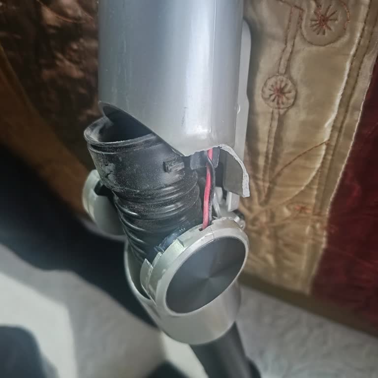 Vestel S70 Süpürgenin Kırılan Parçası Bulunamıyor