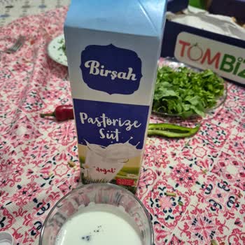 Süt İçerisinden Siyah Yabancı Madde Çıkması Ve Açıklama Talebi