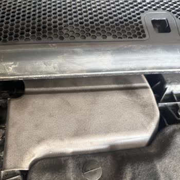 Yetkili Serviste İletişimsizlik Ve Kullanılmış Parça Mağduriyeti