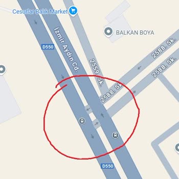 Trafik Işığı Eksikliği Hayati Tehlike Yaratıyor