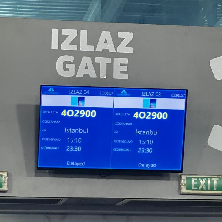 Jolly Tur'da Uzun Uçak Rötarı Ve Yetersiz Müşteri İlgisi