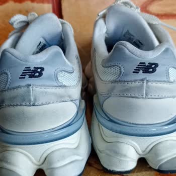 H&M Pants Stained My Shoes—Sold Defective Product Without Warning