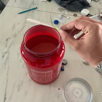 Açık Protein Tozu Ve Yetersiz Müşteri Hizmeti Nedeniyle Güven Kaybı