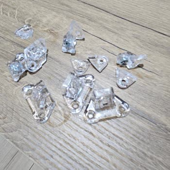 Kırık Parçalar Ve Eksik Kurulum Şeması Nedeniyle Çözüm Alınamıyor