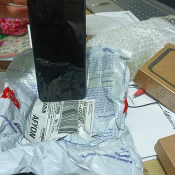 Sıfır Kutuda Gelen Reeder Telefonun Arka Kapağı Şişmiş Çıktı, İade Talebim Karşılanmıyor