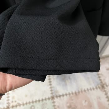 Takım Elbisenin Yanlış Paça Tadilatı Ve Mağaza İle İnternet Fiyat Farkı Mağduriyeti