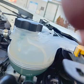 Fiat Egea'da Antifriz Rengi Değişti, Fabrikadan Açıklama Bekliyoruz