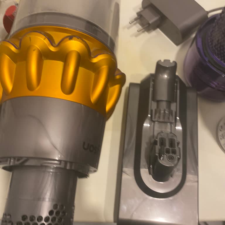 Dyson V15 Süpürge Kısa Sürede Arızalandı, Yüksek Yedek Parça Ücreti