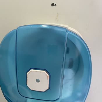 Kütüphanede Sıcak Su Ve Yemek Alanı Eksikliği Öğrencileri Zorluyor