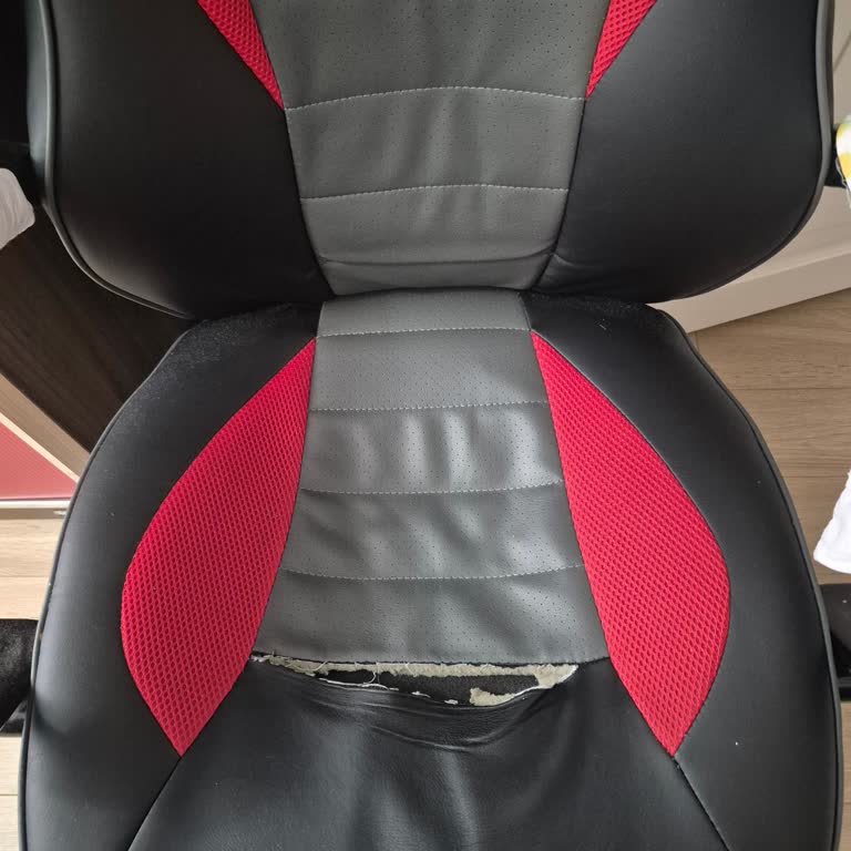 Oyuncu Koltuğunda Dikiş Açılması Sonrası Mağazadan Destek Alamadım