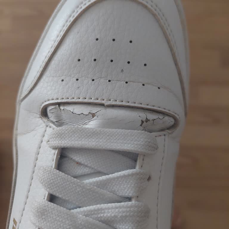 Satın Aldığım Ayakkabı Kısa Sürede Bozuldu, Mağduriyetim Giderilmiyor