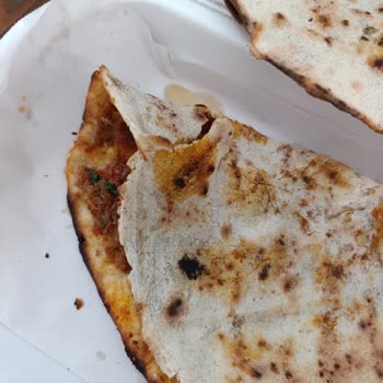 Yanık Lahmacun Ve Alerji Uyarısına Rağmen Roka Gönderilmesi
